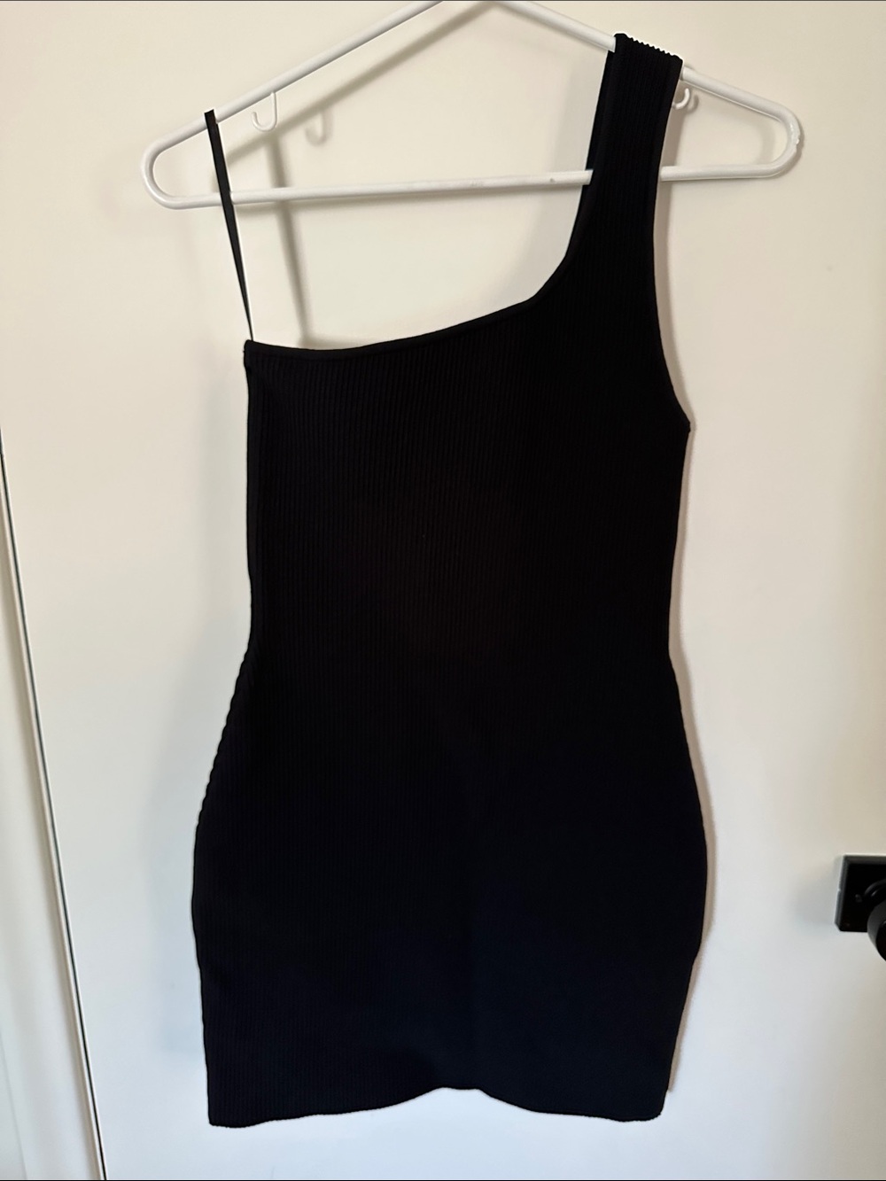 Babaton One-Shoulder Black Ribbed Mini Dress